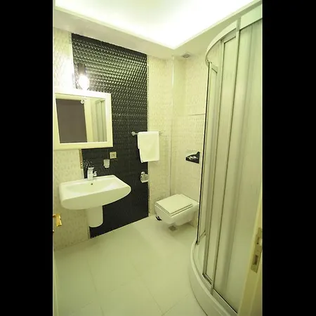 Otel East