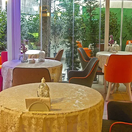 East Otel 3*