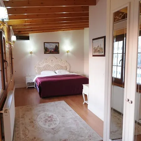 Szálloda East 3*