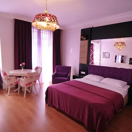 East Hotel 3*