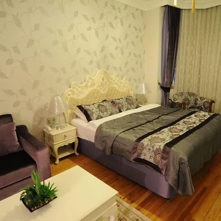 East Hotel 3*